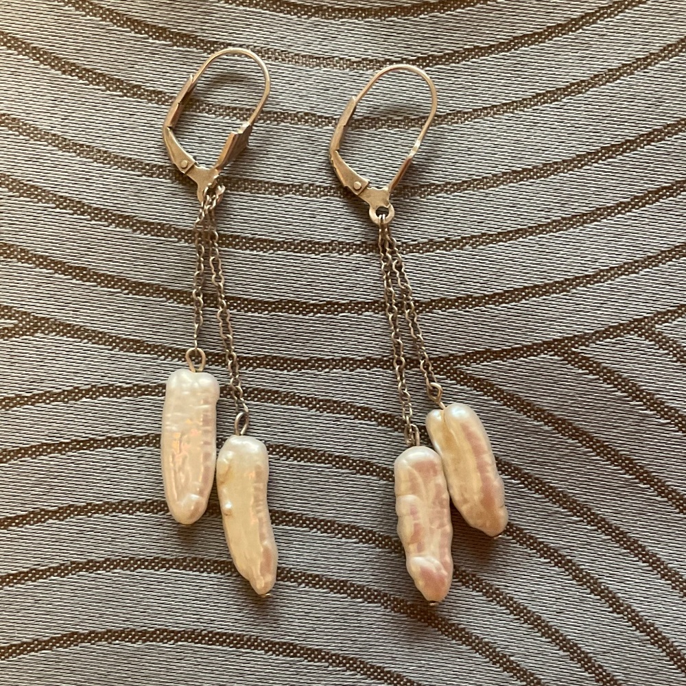 Dangle earrings
